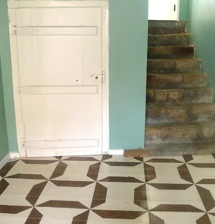 アパート オリビーニエ リスボン